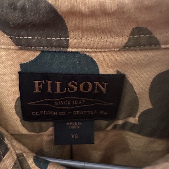 Filson Men's Japanese Camo Shirt Jacket inTan - Picture 4 of 5